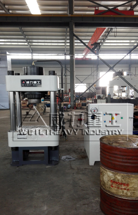 100噸兩梁四柱液壓機(jī)(YW31-100T)二梁四柱液壓機(jī)