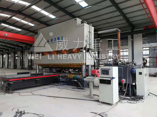 龍門(mén)式液壓機(jī)